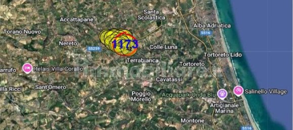 Edificio de 32 dormitorios en Corropoli, Italy No. 259297 24