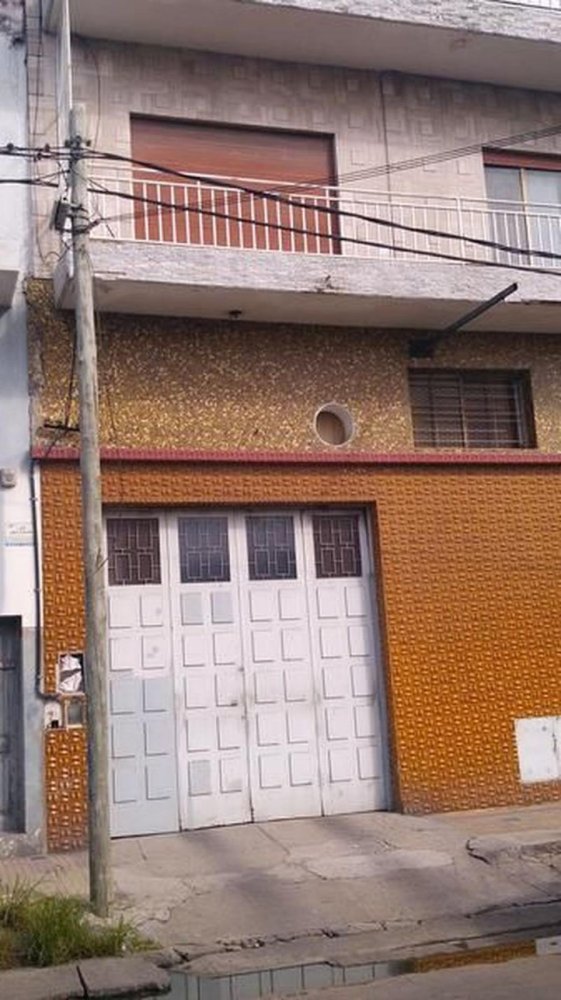 Imóvel comercial em Lanus, Argentina N.º 29361