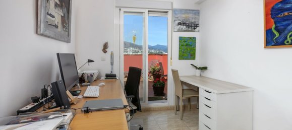 3 bedrooms Penthouse in Marbella, Spain No. 63483 9