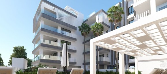 2 bedrooms Apartment in Larnaca, Cyprus No. 30494 5