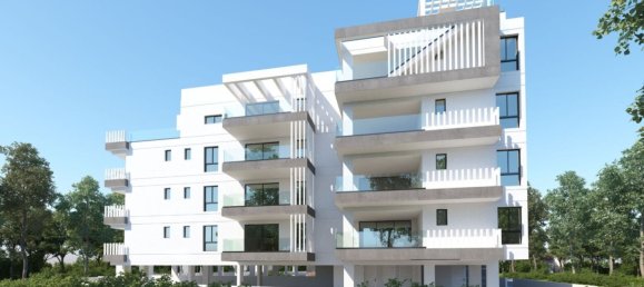 2 bedrooms Apartment in Larnaca, Cyprus No. 30494 6