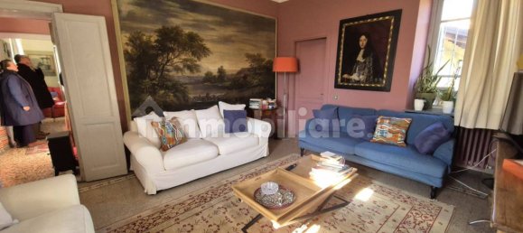 4 bedrooms House in Angera, Italy No. 251974 4