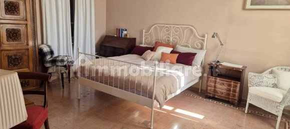 4 bedrooms House in Angera, Italy No. 251974 12