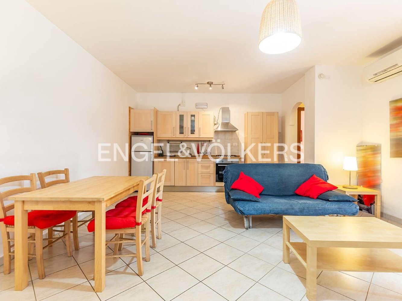 Квартира с 8 комнатами в Коллеферро, Италия № 132726