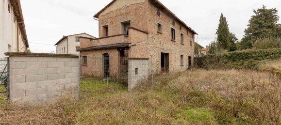 8 rooms Villa in Capannoli, Italy No. 124148 2