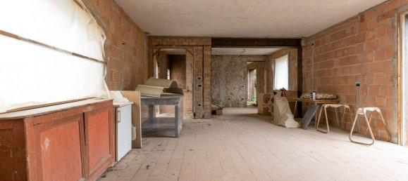 8 rooms Villa in Capannoli, Italy No. 124148 4