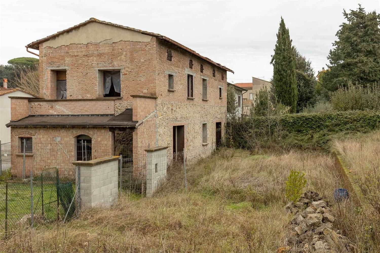 8-salle Villa à Capannoli, Italy No. 124148