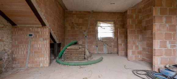 8 rooms Villa in Capannoli, Italy No. 124148 6