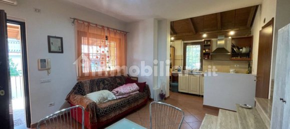 4 bedrooms Villa in Rome, Italy No. 44743 7
