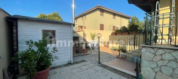4 bedrooms Villa in Rome, Italy No. 44743 42