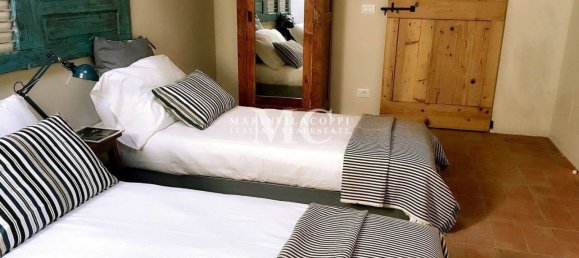 6 rooms House in Greve in Chianti, Italy No. 189753 17