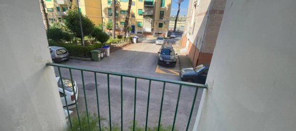 Квартира с 3 комнатами в Беневенто, Италия № 37067 4