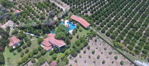 Villa 5+5 in Goeynuk, Turkey No. 13758 19