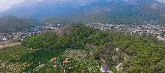 Villa 5+5 in Goeynuk, Turkey No. 13758 18