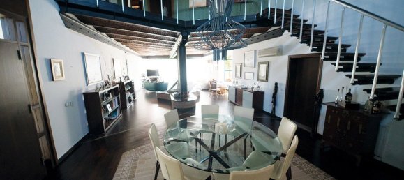 Villa 5+5 in Goeynuk, Turkey No. 13758 10