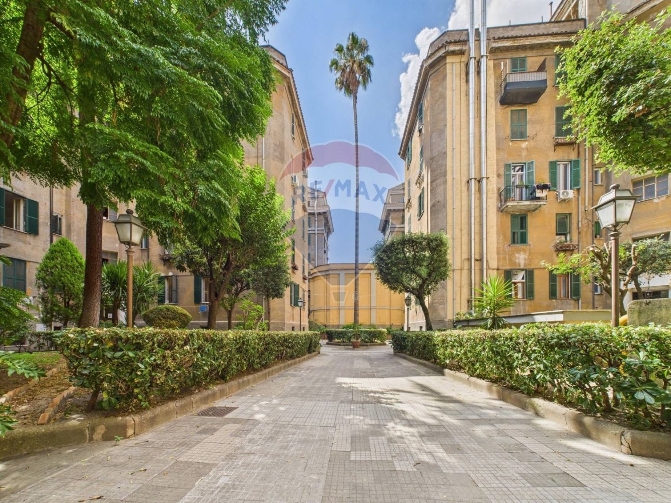 3 rooms Apartment in Rome, Italy No. 284401