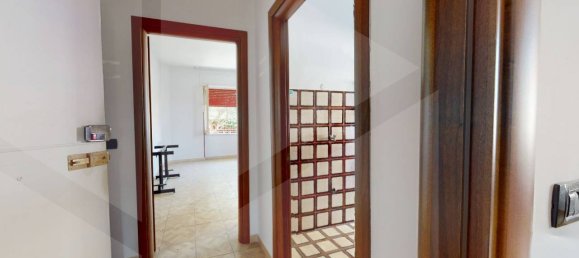 2-Zimmer Wohnung in Pomigliano d'Arco, Italy, Nr. 22528 10