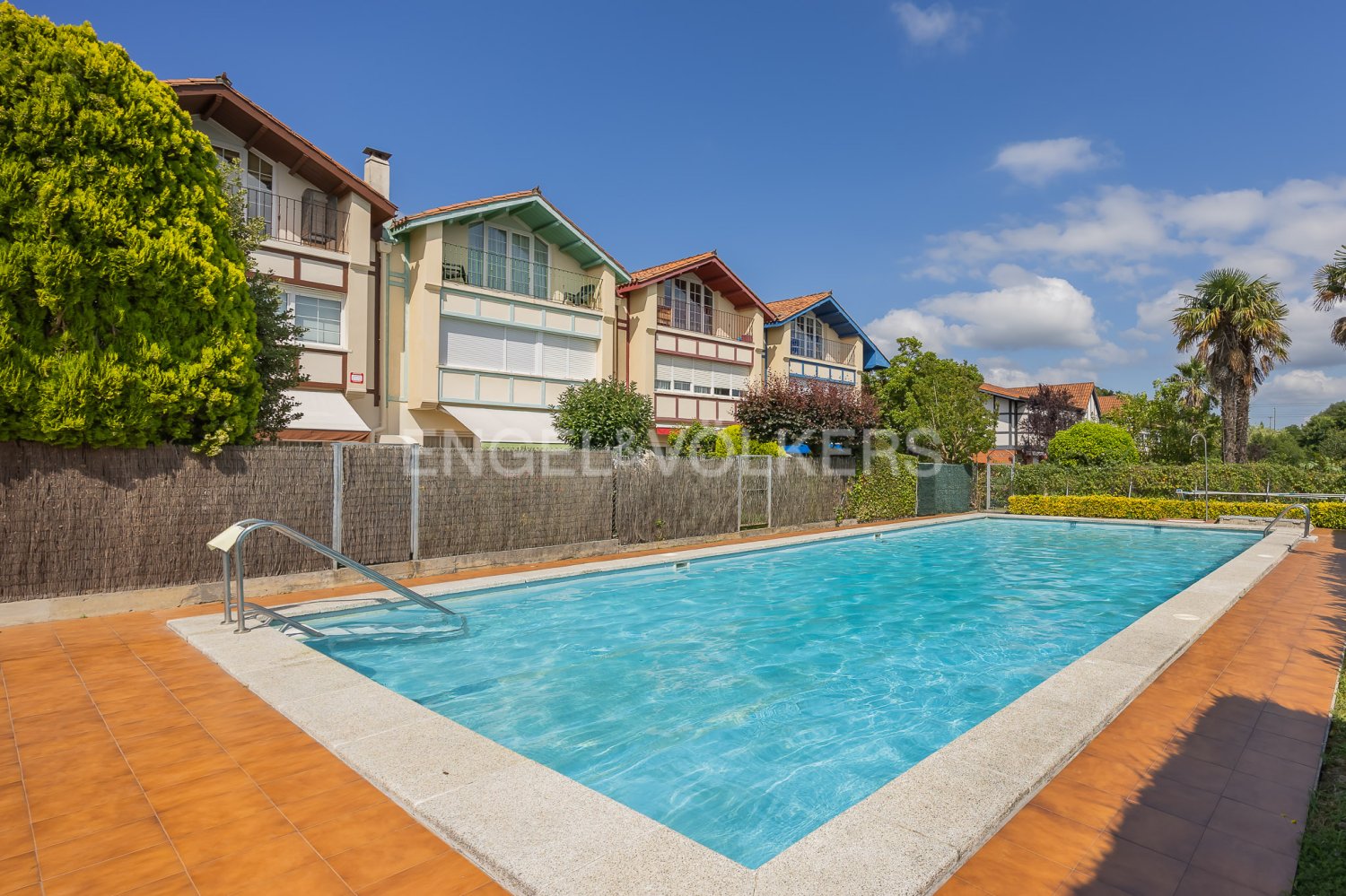 Adosado de 5 dormitorios en Comunidad Autónoma Vasca, Spain No. 148683