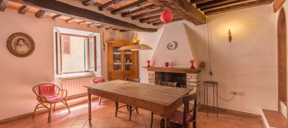 2 bedrooms Apartment in Montepulciano, Italy No. 52846 2