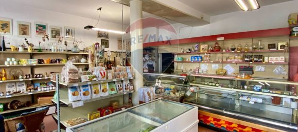 Коммерческая недвижимость с 1 комнатой в Бергамо, Италия № 55064 9