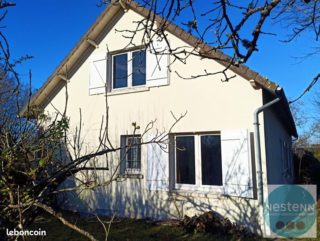 5 bedrooms House in Vineuil, France No. 155465