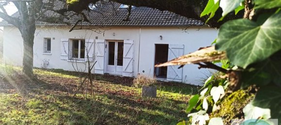 5 bedrooms House in Vineuil, France No. 155465 2