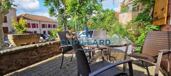 3 bedrooms House in Saint-Haon-le-Chatel, France No. 200165 2