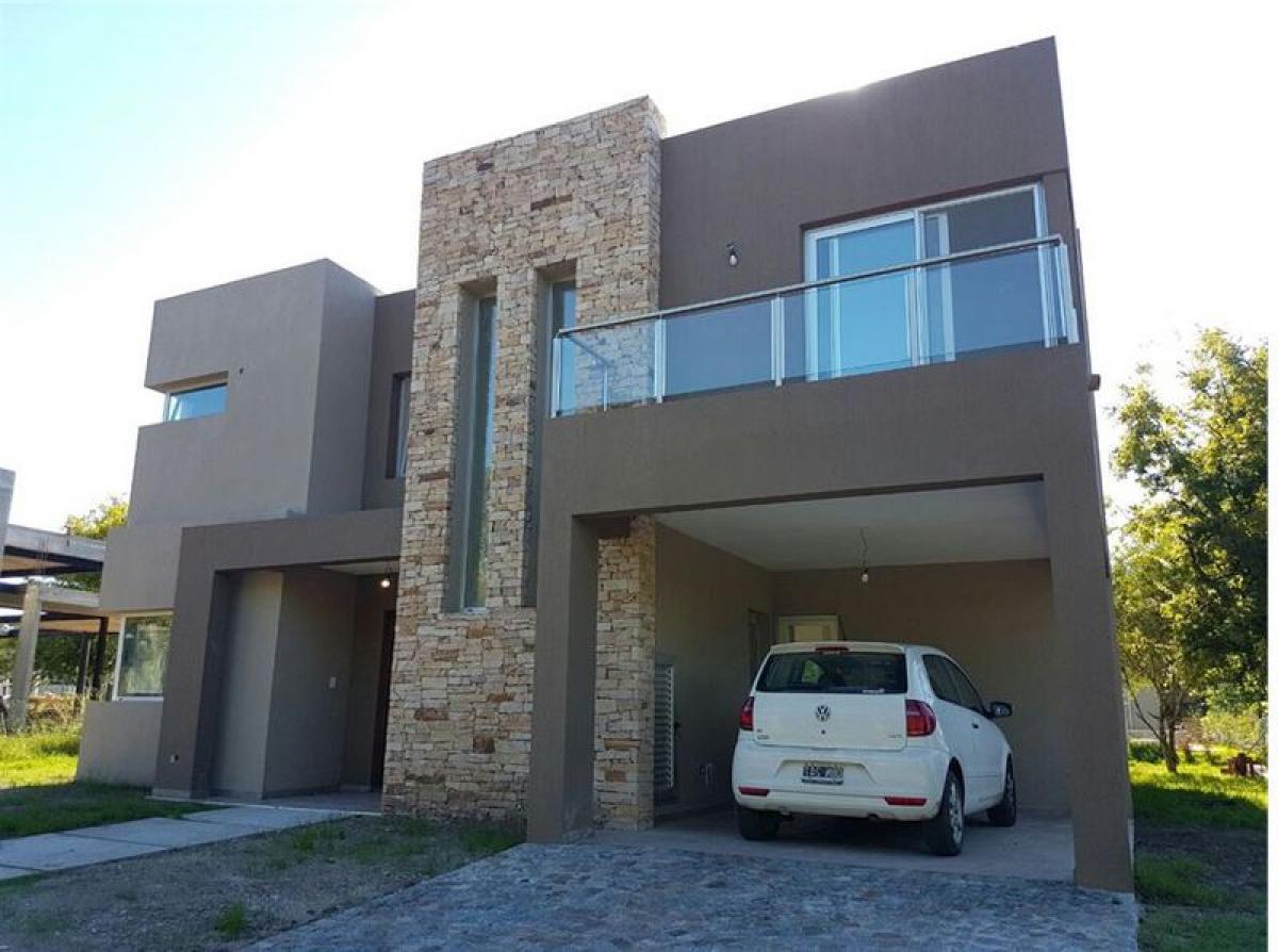 3 غرف نوم منزل في Berazategui, Argentina رقم 61260