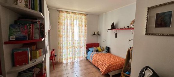 5 rooms Apartment in Nuoro, Italy No. 264479 5