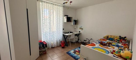 5 rooms Apartment in Nuoro, Italy No. 264479 4