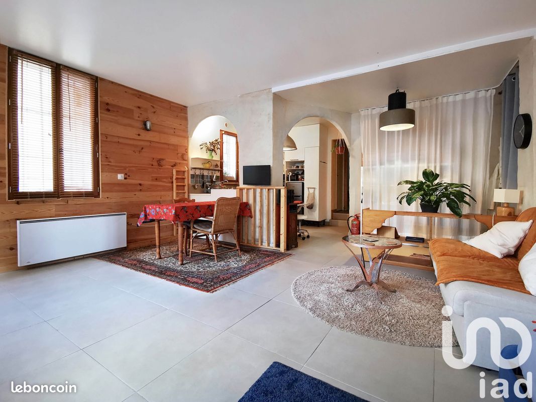 1 bedroom Apartment in Montreuil, France No. 325925