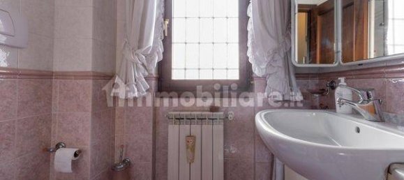 3 bedrooms House in Rome, Italy No. 117885 25