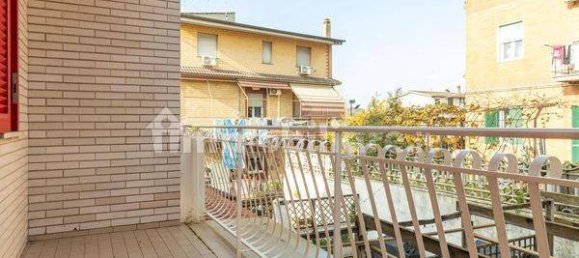 3 bedrooms House in Rome, Italy No. 117885 9