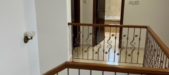 5 bedrooms Villa in Limassol, Cyprus No. 35525 12