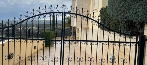 5 bedrooms Villa in Limassol, Cyprus No. 35525 11