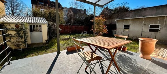 3 bedrooms House in Poissy, France No. 188385 11