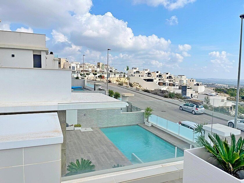 5 bedrooms Villa in San Miguel de Salinas, Spain No. 16441