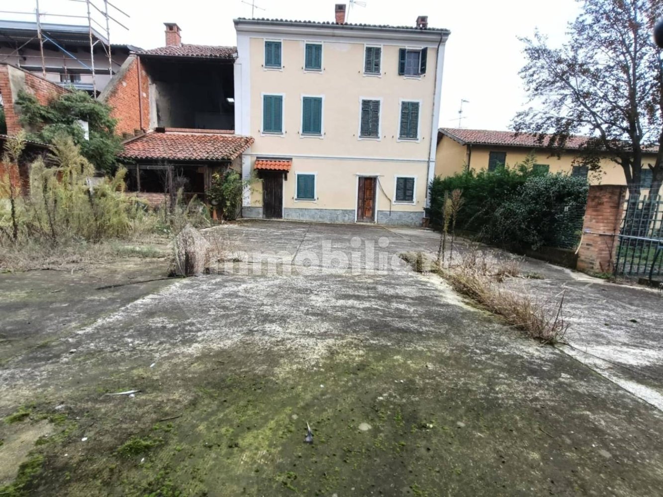 3 bedrooms House in San Salvatore Monferrato, Italy No. 45529
