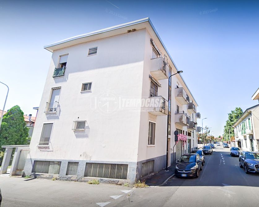 2غرفة شقة في Cormano, Italy رقم 258159