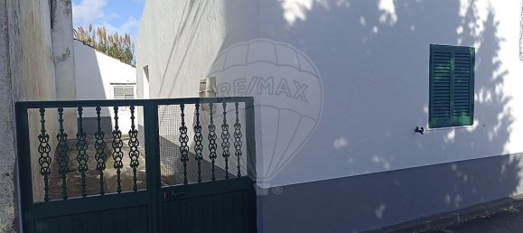 Casa de 3 dormitorios en Ponta Delgada, Portugal No. 46760 4