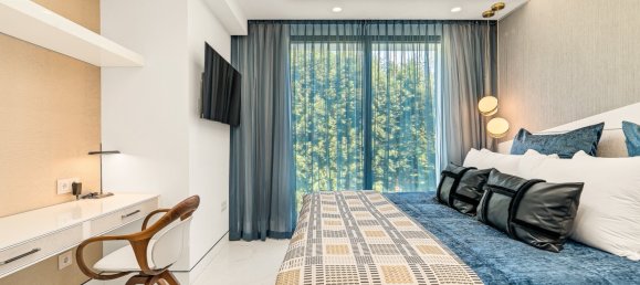 4 bedrooms Penthouse in Estepona, Spain No. 4669 12