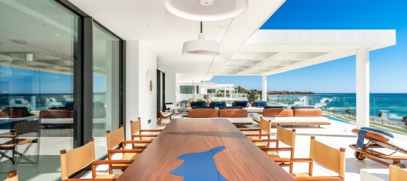 4 bedrooms Penthouse in Estepona, Spain No. 4669 2