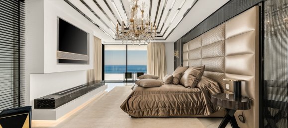 4 bedrooms Penthouse in Estepona, Spain No. 4669 11