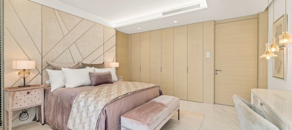 4 bedrooms Penthouse in Estepona, Spain No. 4669 19