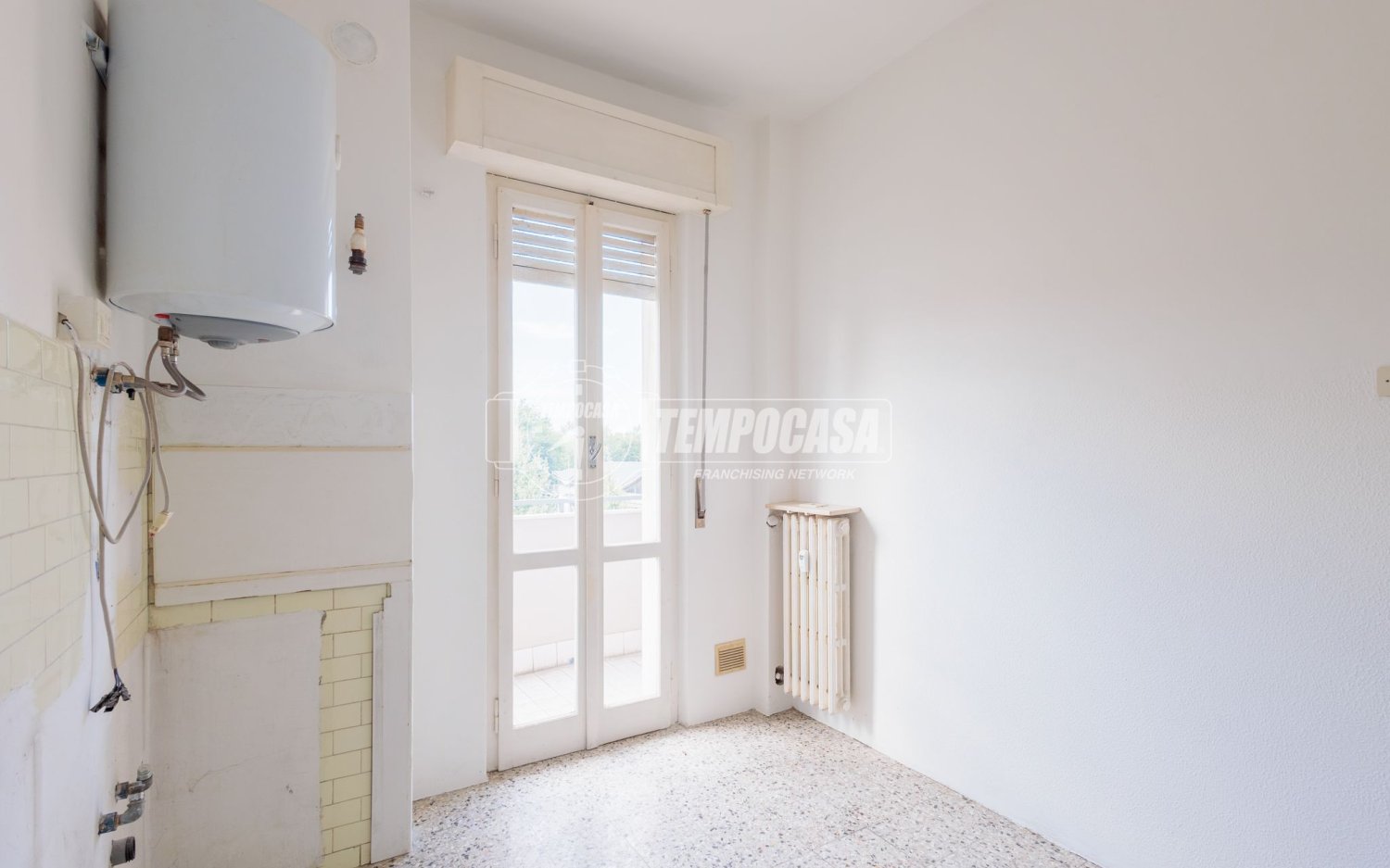 1 bedroom Apartment in Parma, Italy No. 365773
