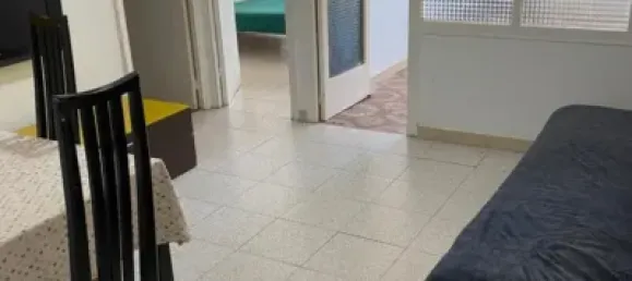 Apartamento de 3 dormitorios en Badalona, Spain No. 136804 4