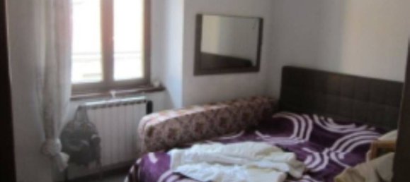 2 rooms Apartment in Como, Italy No. 8410 2