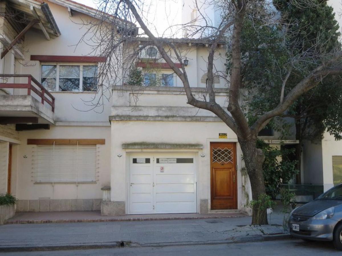 2 bedrooms House in Buenos Aires, Argentina No. 96576