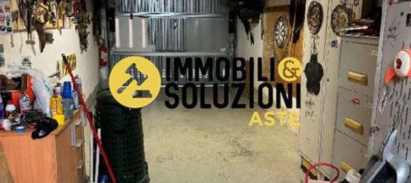 Квартира с 3 комнатами в Кастенедоло, Италия № 7122 9