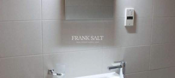 3 bedrooms Apartment in Sliema, Malta No. 3200 11